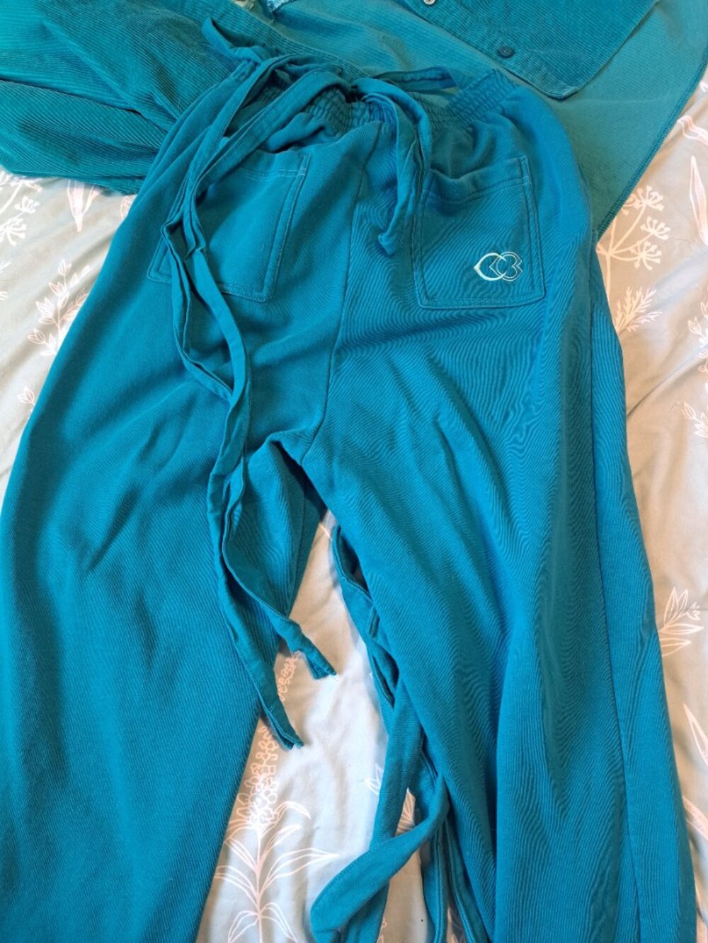 Cardi B Reebok Teal Track - Picture 4 of 7